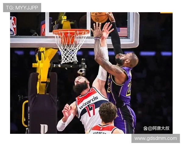 鹈富与湖人激战正酣谁能在季后赛中笑到最后争夺总冠军荣耀